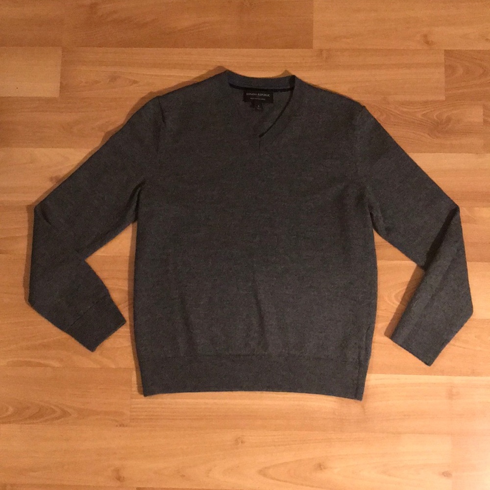 Banana Republic Merino Wool V Neck Sweater